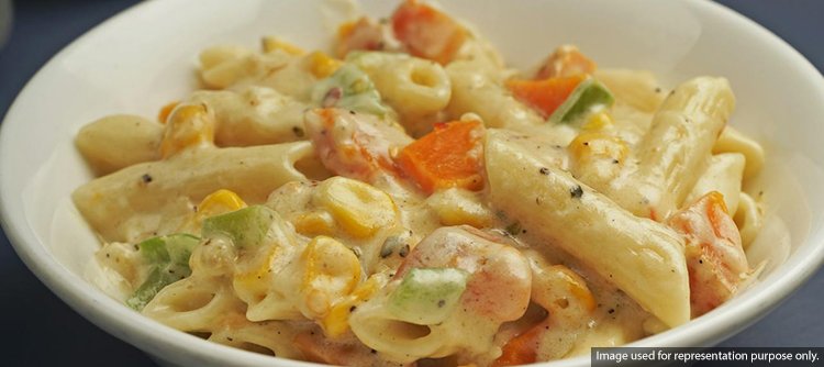 Pasta with hidden vegetable sauce